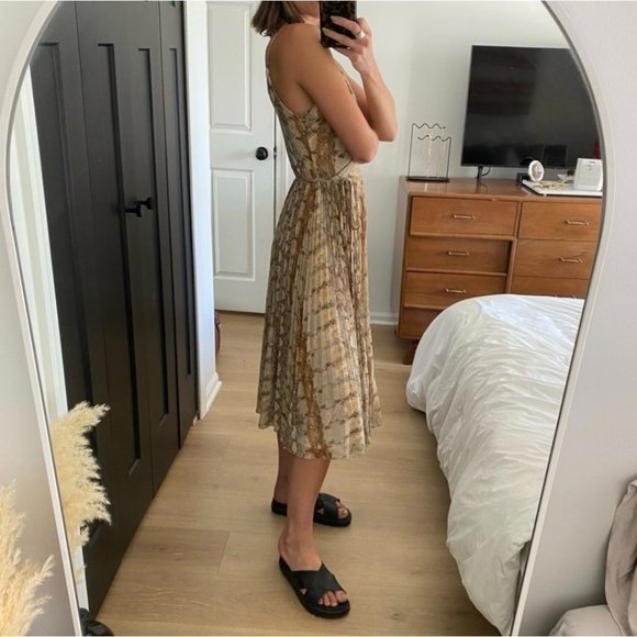❌SOLD ❌WILFRED Beaune Dress Pleated Wrap Midi Dress White Snake Print Small - Picture 4 of 11